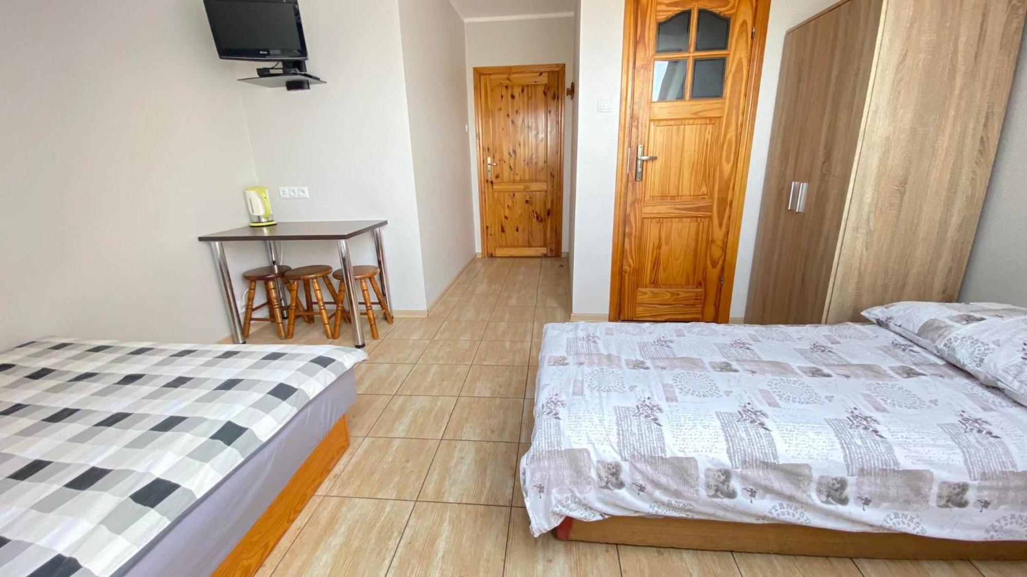 Pokoje Goscinne R10 Rewa Exterior foto